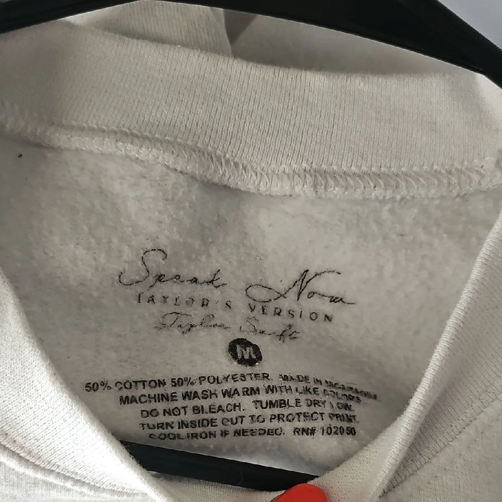 Taylor Swift Speak Now Graphic Sweatshirt with Purple Design - Picture 8 of 8